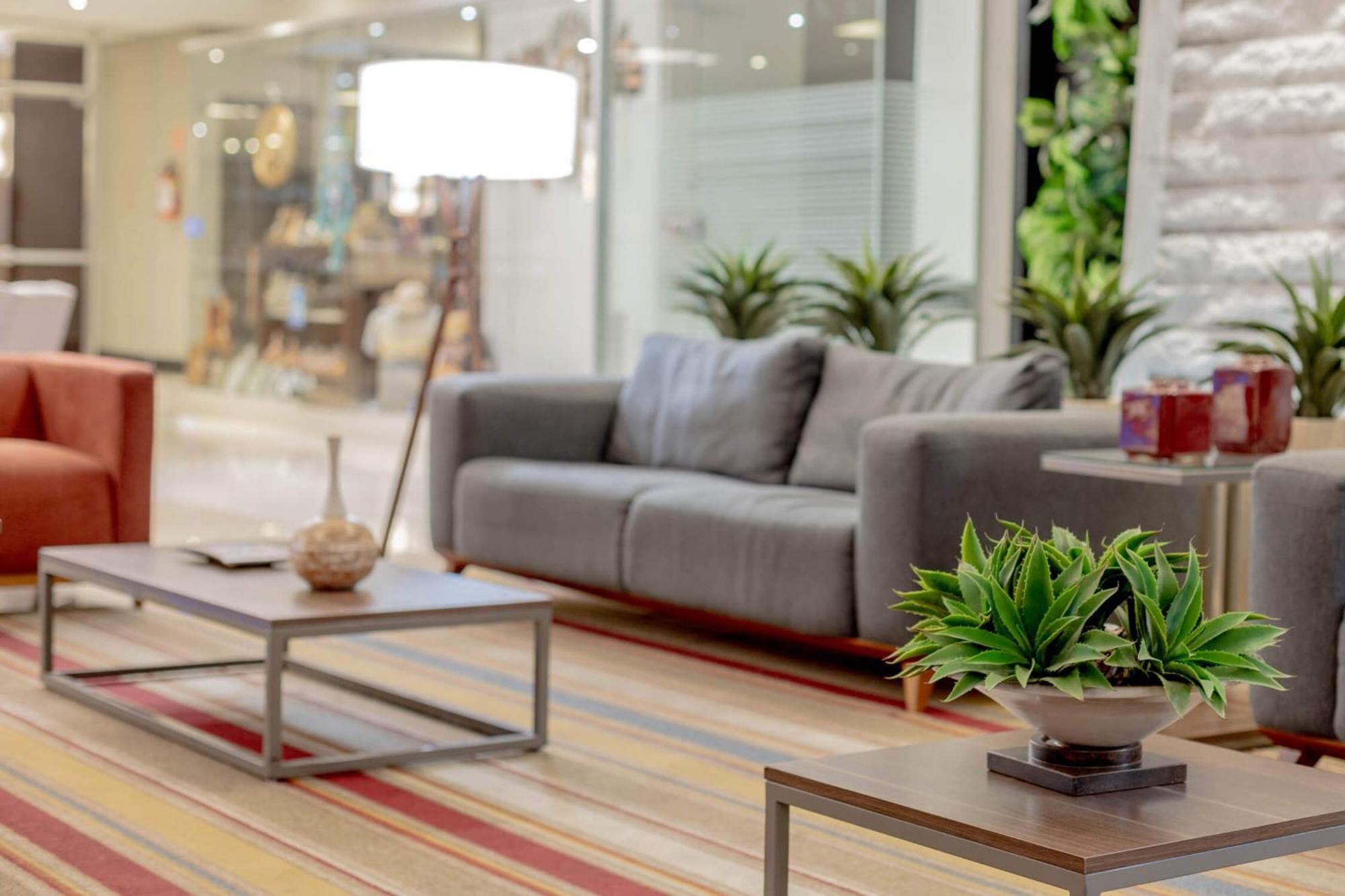 Hotel Deville Prime Cuiaba Exterior foto The lobby of the hotel