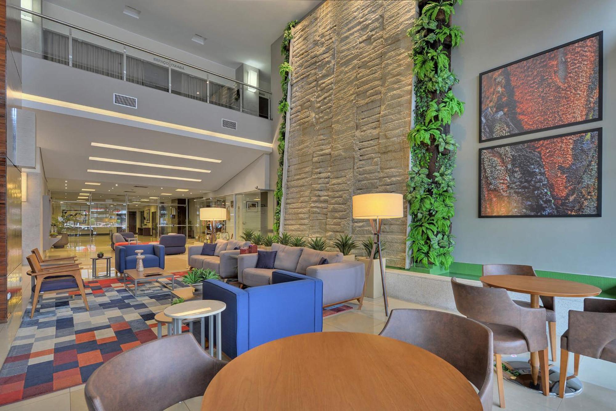 Hotel Deville Prime Cuiaba Exterior foto Lobby
